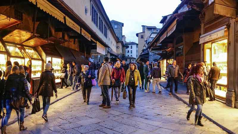 Shopping a Firenze nella zona di Ponte Vecchio